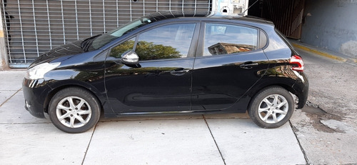 Peugeot 208 1.5 Allure Touchscreen 2013