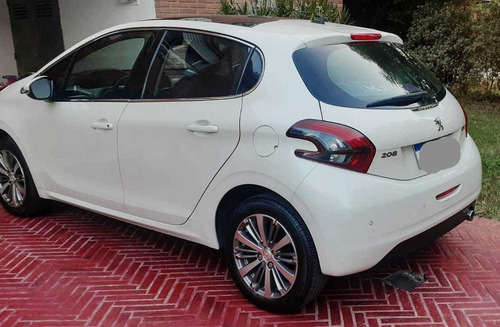 Imagen 4 de 13 de Peugeot 208 2016 1.6 Feline