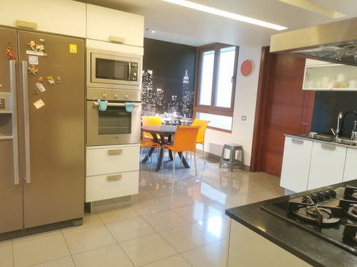 En Exclusivo Condominio Valle Escondido