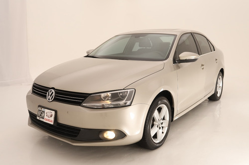 Volkswagen Vento 2.5 Luxury Tiptronic 2014