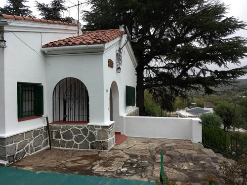Casas En Venta En La Falda
