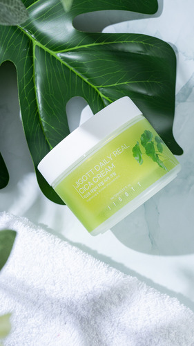Jigott Real Cream Humectante Con Extractos 150ml.