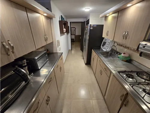 Vendo Amplio Apartamento En Conquistadores