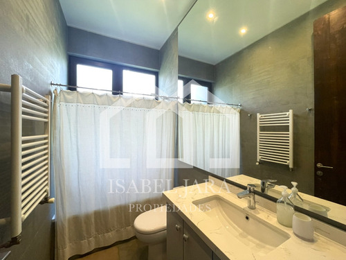 Gran Vista Condominio Casa En Arriendo 3d/3b Los Trapenses