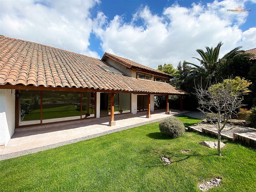 Casa En Arriendo De 5 Dorm. Jardín Oriente, En Los Trapenses