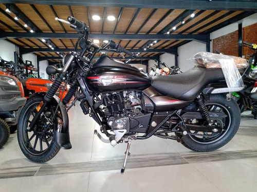 Imagen 5 de 15 de Bajaj Avenger 220 Street Division Ruedas