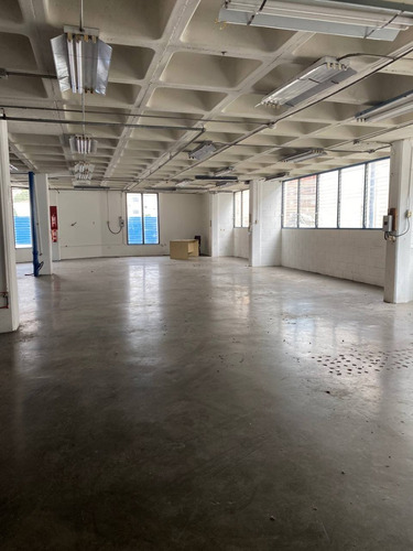 Imagen 4 de 10 de Alquiler De Piso Industrial En La Mejor Zona De Boleita