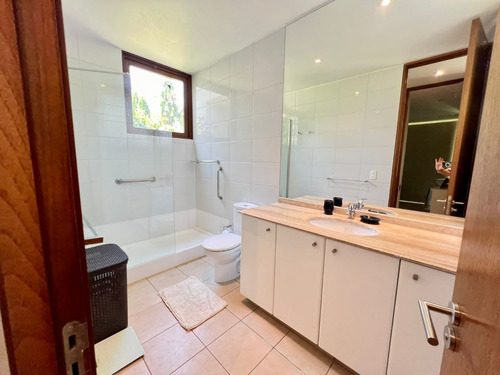 Gran Casa En Condominio Exclusivo Gonzalo Mardones