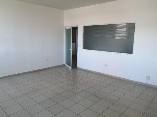 Imagen 10 de 12 de Oficina Comercial En Renta Ampl Iv Centenario