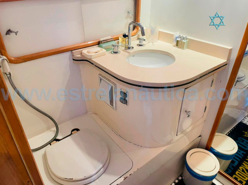 Imagem 8 de 10 de Lancha Carbrasmar 56 Barco Iate N Ferretti Azimut Sunseeker