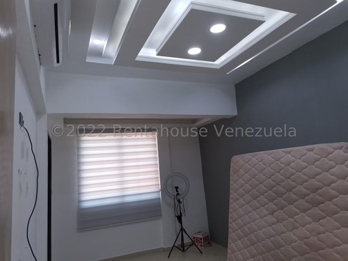 Imagen 13 de 27 de Tazajal 22-22932 Gerardo Guillén Rentahouse Mediterranean Plaza