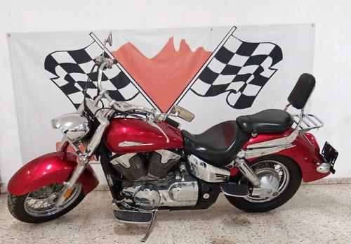 Honda Vtx 1300cc Candy Red, Respaldo 2005