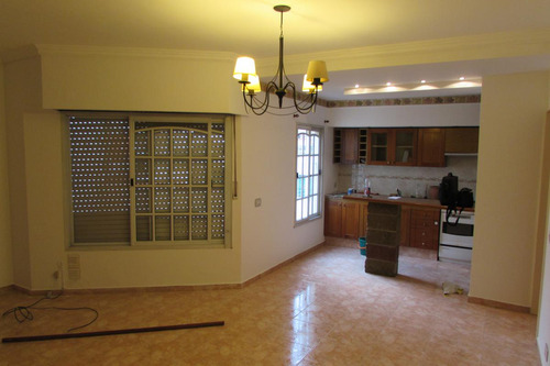 Departamento En Alquiler De 3 Ambientes En Villa Luro Con Parrilla De Categoría