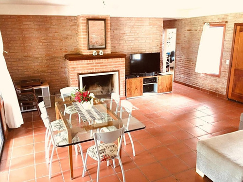 Casa 5 Amb. Barrio Las Condes, Pilar