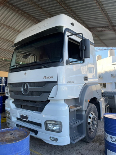 Mercedes Benz Axor 2035 4x2t - Año 2015