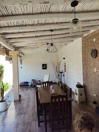 Venta Casa En La Rioja Capital Hermosa Vivienda .