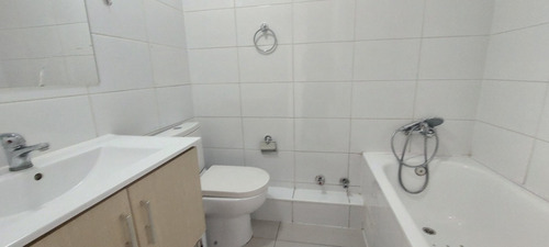 Metro Bellas Artes, 2 Dorm 2 Baños, Estacionamiento Y Bodega