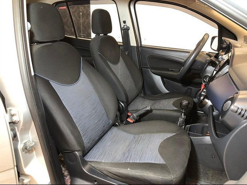 Imagem 7 de 8 de Fiat Uno 1.0 Evo Attra 8v 2016