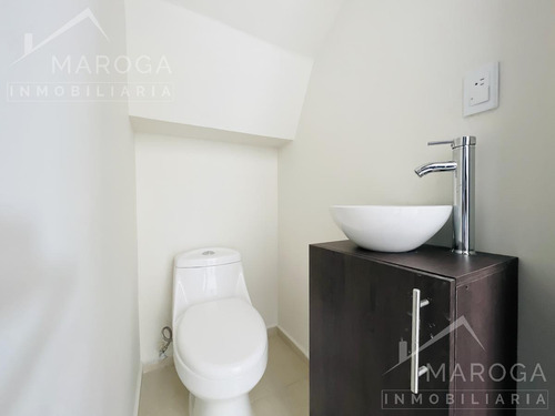 Imagen 8 de 16 de Casas De 4 Recámaras, Principal Con Vestidor Y Baño, Amplios Espacios