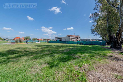 Lj Ramos | Vende | Lote/terreno Interno | Santa Elisa | Pilar Del Este