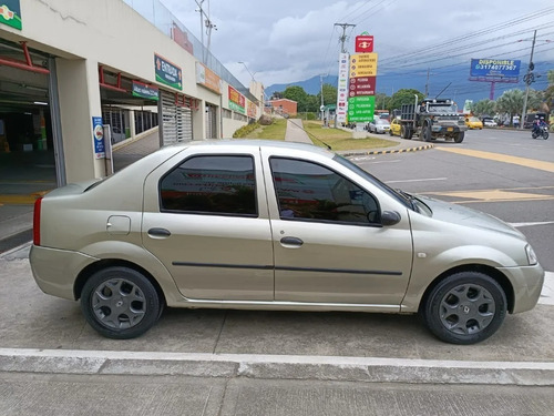 Imagen 13 de 25 de Renault Logan 1.6 Expression Aa