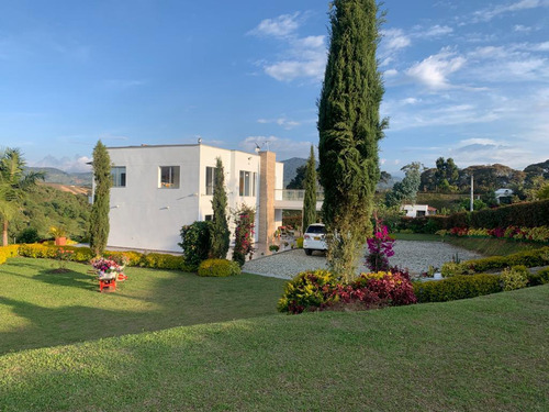 Venta De Casa En Marinilla, Vereda Las Mercedes 