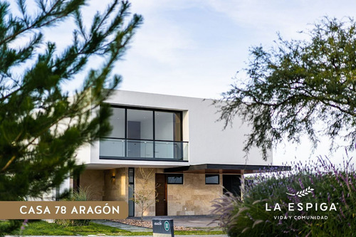 Residencia En Fracc. La Espiga, 4ta Recamara En Pb, Terreno 365 M2, De Autor !