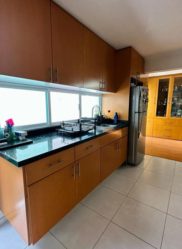 Casa Grande Con Alberca Privada En Fracionamiento Cerrado