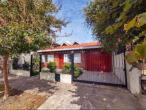Excelente Casa En Luis Guillon. Gran Oportunidad