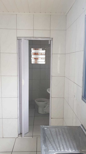 Imagem 9 de 10 de Quarto E Cozinha