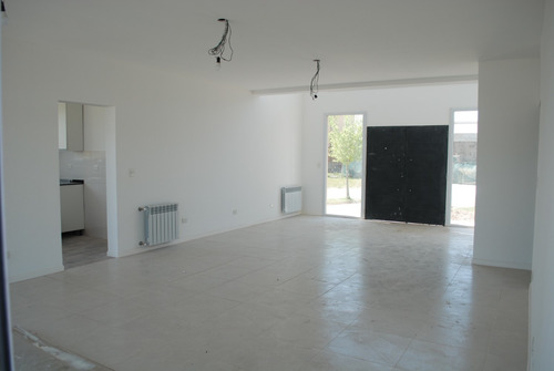 Imagen 8 de 14 de Dueño Vende Casa A Estrenar 2 Plantas, Laguna, 5 Hab Ensuite