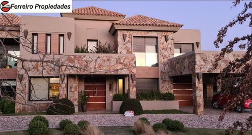 Carmel - Casa - Venta: 4 Dormitorios 5 Baños Cocina/comedor Living Barbacoa Piscina - Servicio