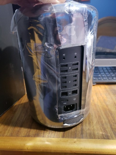 Mac Pro 2013 - 12 Núcleos / 64gb Ram Nuevo