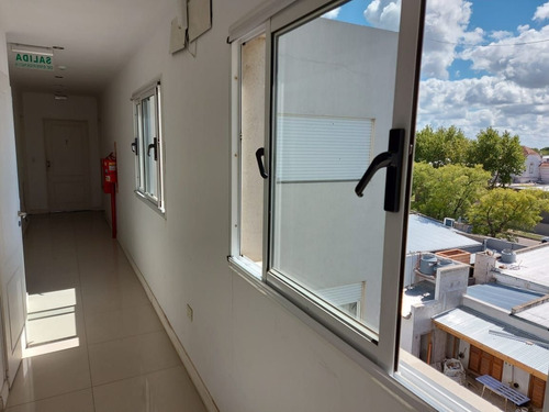 Imagen 13 de 14 de Departamento Centrico En Alquiler En Trenque Lauquen