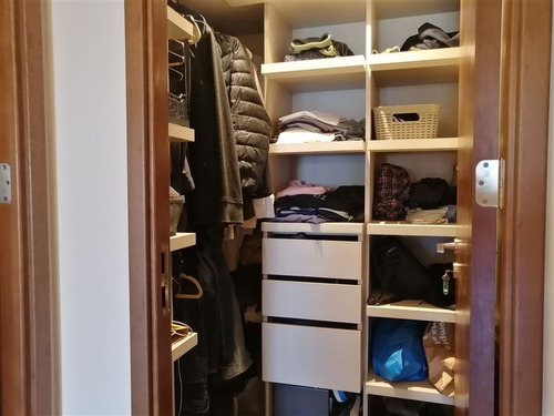 Departamento En Venta De 3 Dorm. En Vitacura