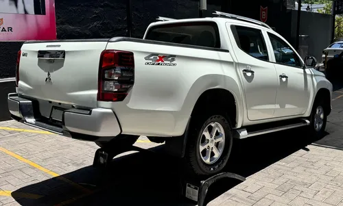 Mitsubishi L200 2.5 Di-d Cabina Doble 4x4 Mt