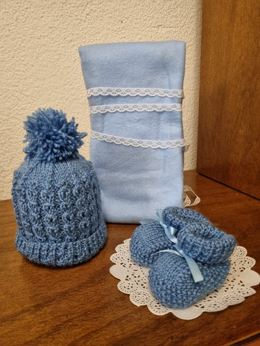 Set De Escarpines Gorro En Lana De Bebé Recién Nacido