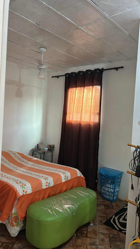 Casa 02quartos ,01 Com Suíte, Sala, Copa , Cozinha, Banheiro