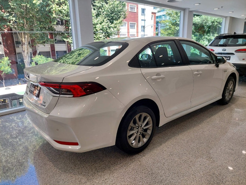 Toyota Corolla 1.8 XEI HV eCVT