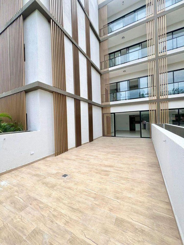 Apartamentos De Lujo En Arroyo Hondo Y Listo Para Entrega Inmediata