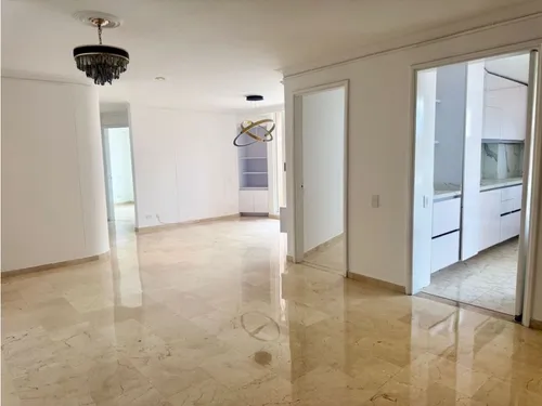 Apartamento A La Venta En Laureles