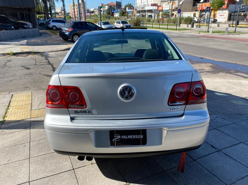 Volkswagen Bora 1.8 Highline T 180cv 2011