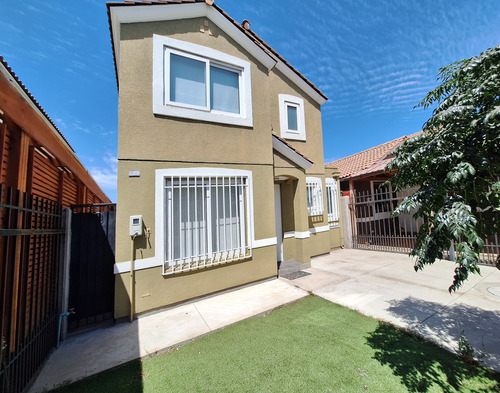 Arriendo Excelente Casa, Barrio Los Ciruelos De Buin