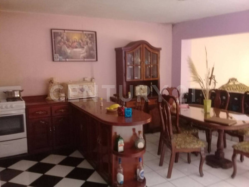 Casa Habitación En Venta, Arandas, Jalisco.