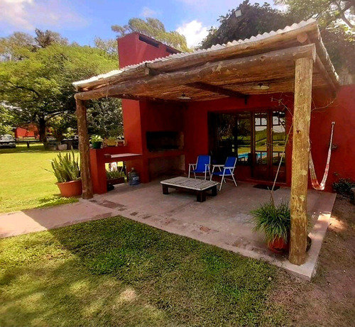 Imagen 2 de 14 de Casa De Campo 2 Dormitorios Con Pileta