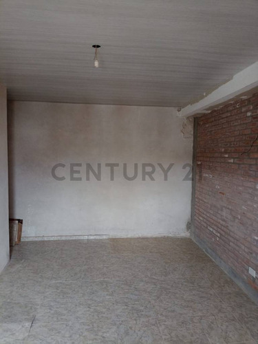 Se Vende Villa Rosas Con 2 Viviendas Rafaela