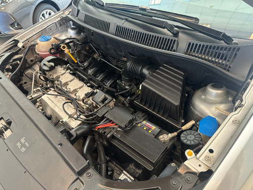 Volkswagen Suran 1.6 Comfortline 101cv