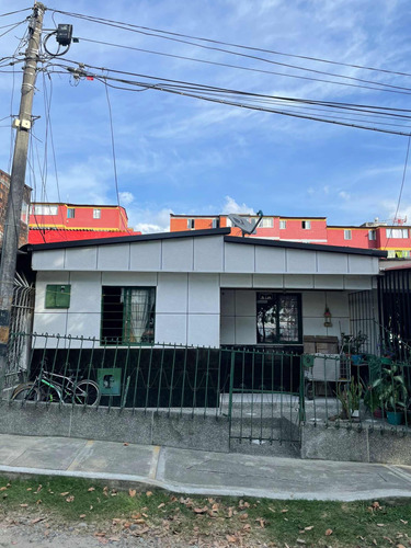 Casa En Excelente Ubicación En Armenia