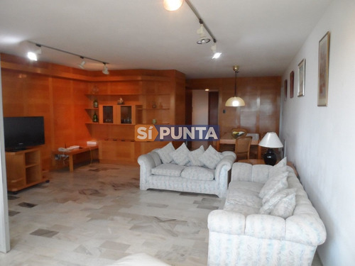 Imagen 3 de 30 de Apartamento En Alquiler Anual