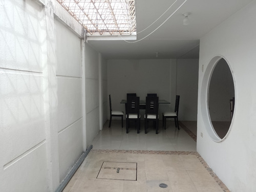 Imagen 11 de 22 de En Alquiler Casa Moderna Amoblada. Av. La Guayana San Cristobal